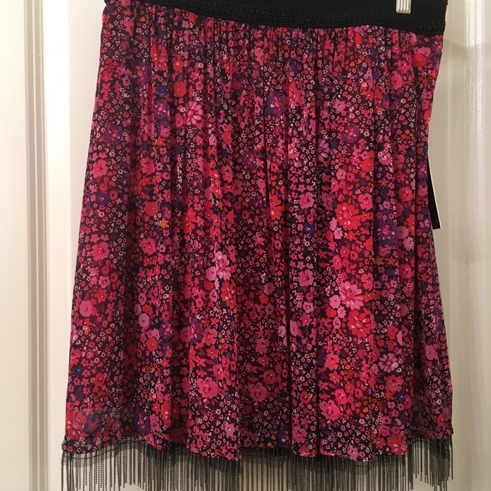 T Tahari flower skirt
